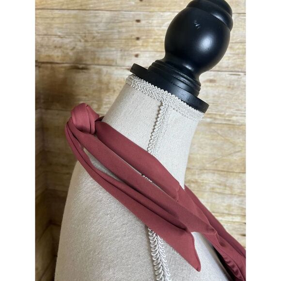 ATHLETA SCULPTED LIGHTLY LINED UNDERWIRE RED CLAY HALTER STYLE SWIM TOP 34D/DD - Picture 6 of 10